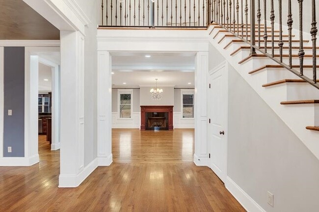 Building Photo - 10227 Matwood Oak Dr