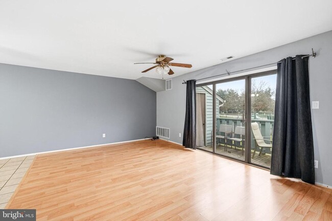 Building Photo - 1404 Woodhollow Dr