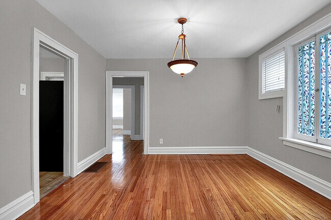 Building Photo - 7009 Amherst Ave