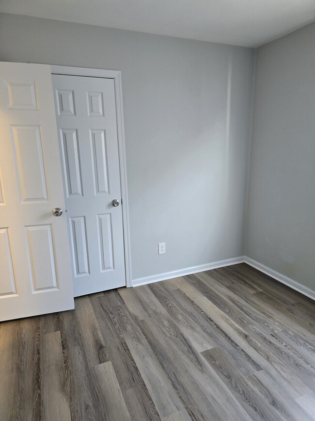 Bedroom 2 - 1584 Boles Pl