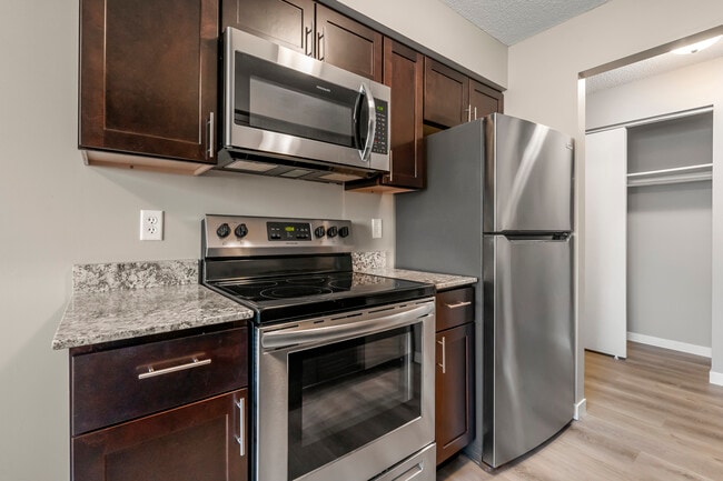 Building Photo - Basswood Apartments