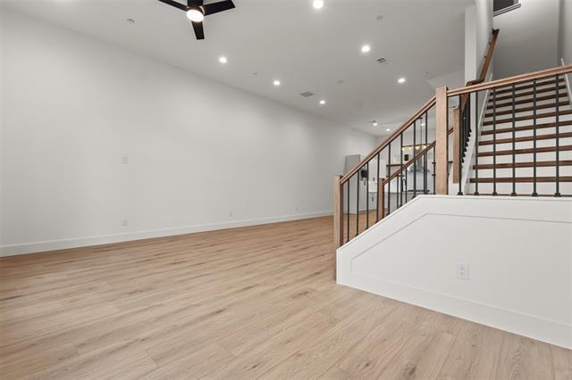 Building Photo - 2203 Hondo Ave