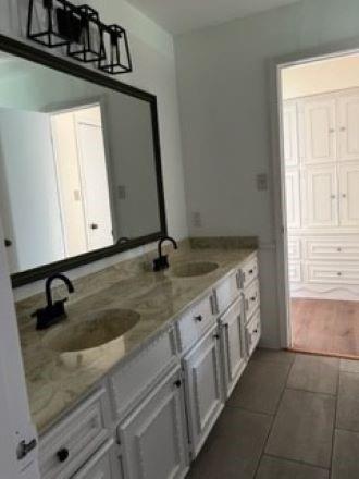 Building Photo - 5015 Ashbrook Rd