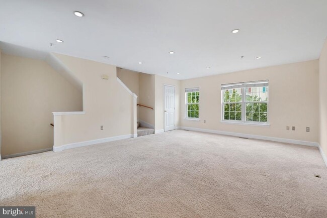 Building Photo - 7017 Migliori Ct