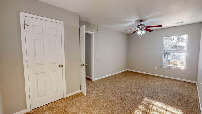 Building Photo - 5028 Winfield Dr