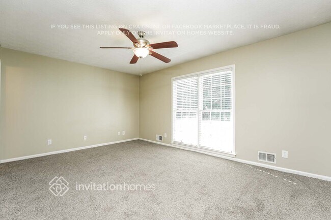 Building Photo - 1501 Sundale Dr