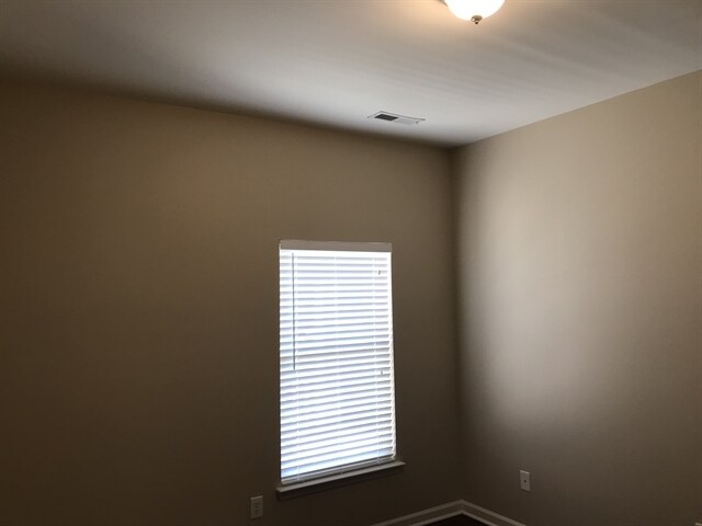 Building Photo - 114 Speer St