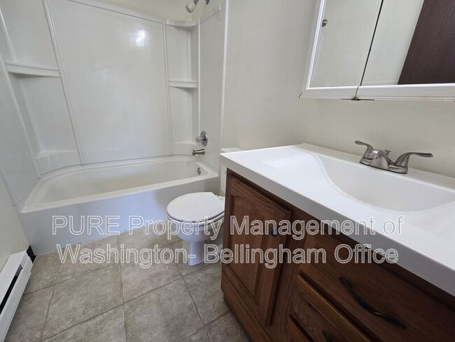 Building Photo - 1252 Nevada St