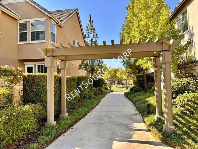 Building Photo - 24162 Willowbrooke Ct