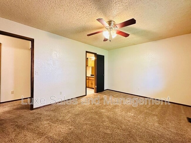 Building Photo - 7208 Kings Manor Ct