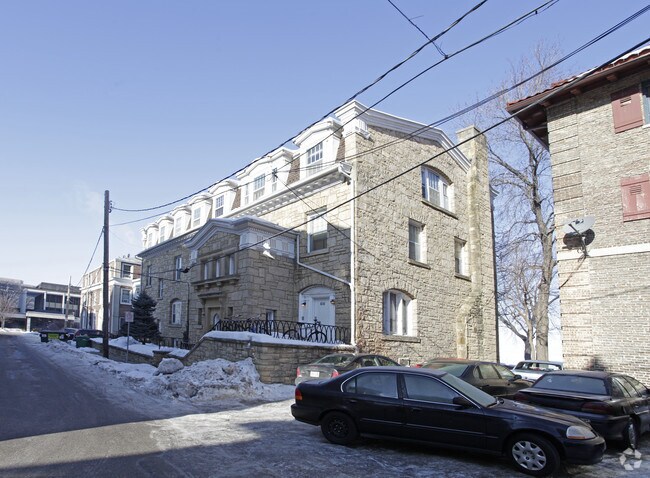 Building Photo - 614-616