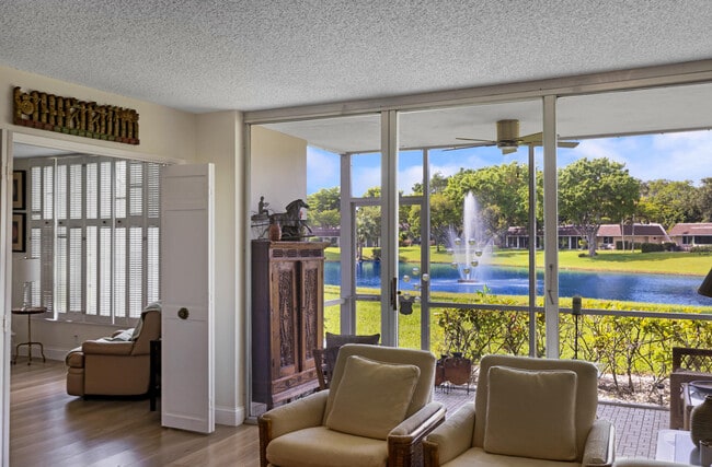 Building Photo - 3621 Oaks Clubhouse Dr
