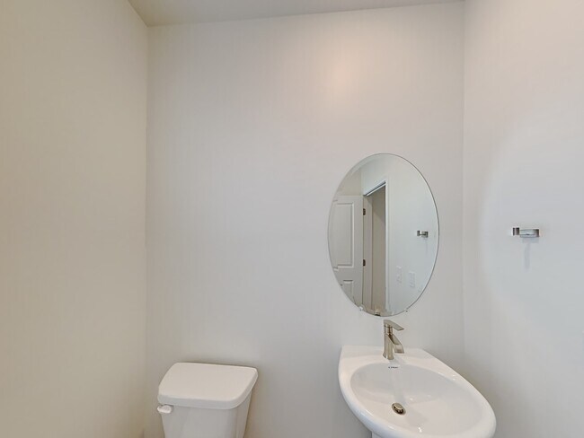 Building Photo - 1288 Rickshaw Ln