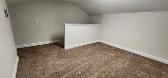 Building Photo - 5151 SE 103rd Ln
