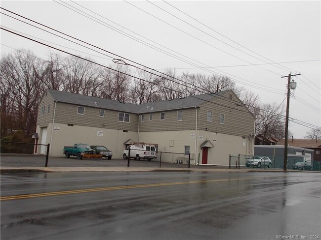 Building Photo - 170 Naugatuck Ave