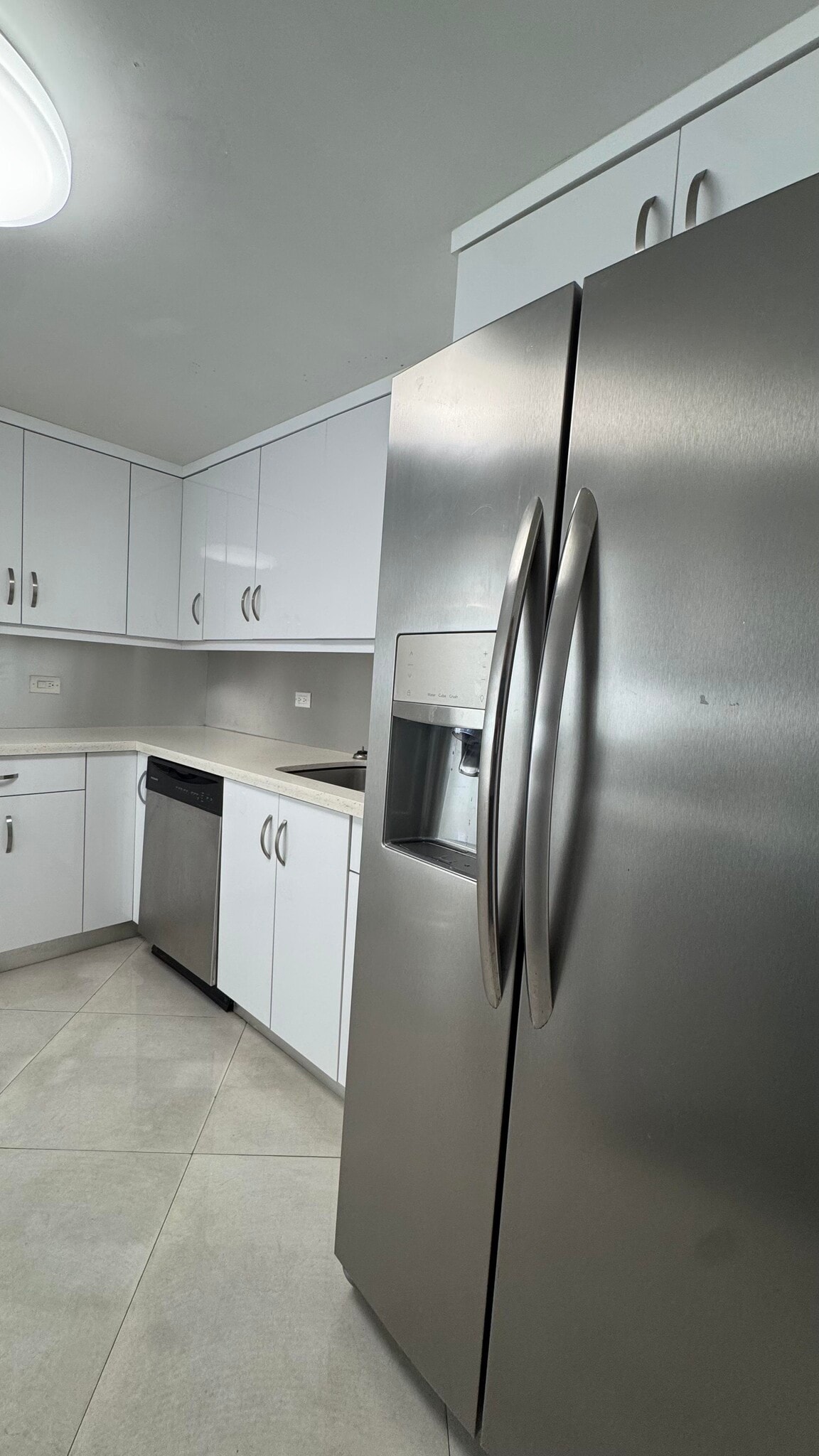 Building Photo - 825 Brickell Bay Dr