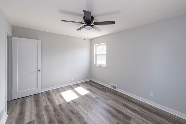 Building Photo - 3053 N Hegry Cir