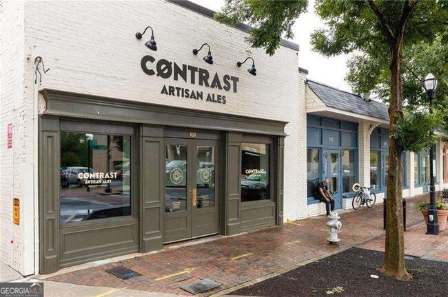 Building Photo - 1603 Glenivy