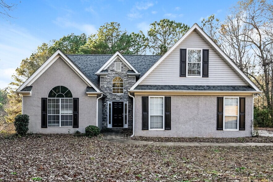 Primary Photo - 201 Retour Cir