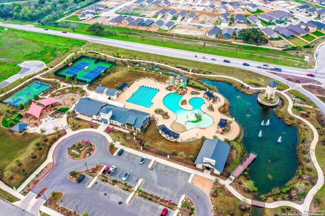 Building Photo - SPACIOUS 4-BEDROOM OFFERING 50% OFF FIRST ...