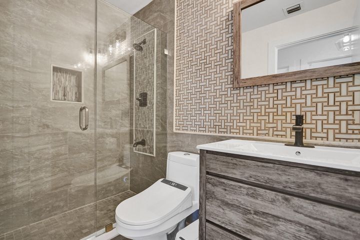 Building Photo - 11175 Jasmine Hill Cir