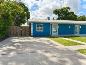 Building Photo - 1835 42nd Ave