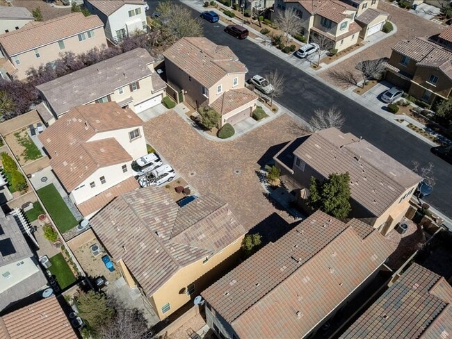 Building Photo - 9131 Mount Wilson St