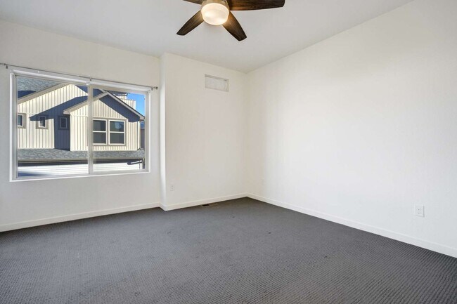Building Photo - New Interior Paint! Shorter Lease Terms Available! 3 Bedroom Home in Banning Lewis Ranch