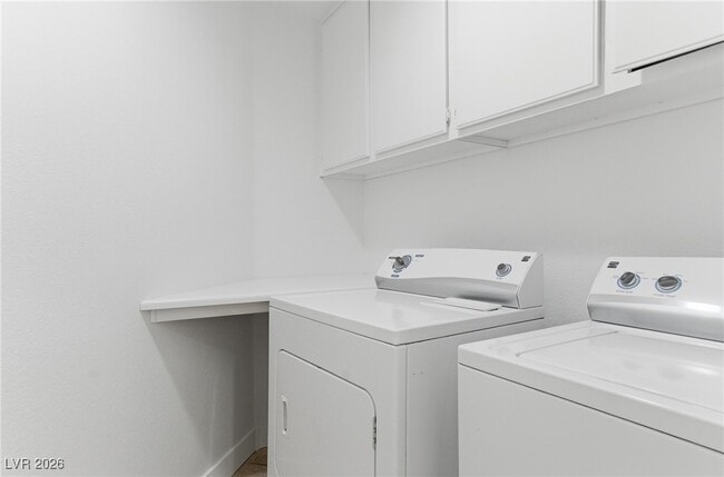 Building Photo - 6670 Cinnabar Coast Ln