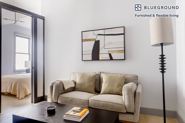 Primary Photo - 161 W 54th St