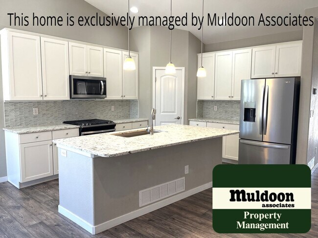 Building Photo - Immaculate Banning Lewis rancher