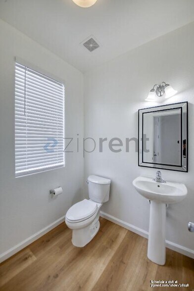 Building Photo - 17 Armory Pl