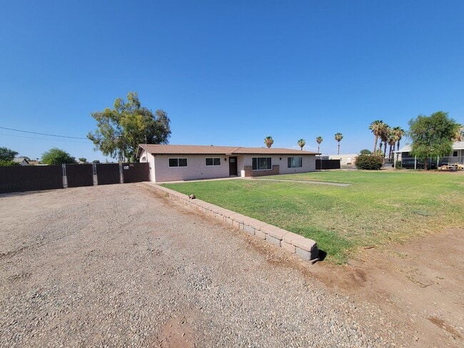 Building Photo - Charming 3 Bedroom Home for Rent in Brawle...