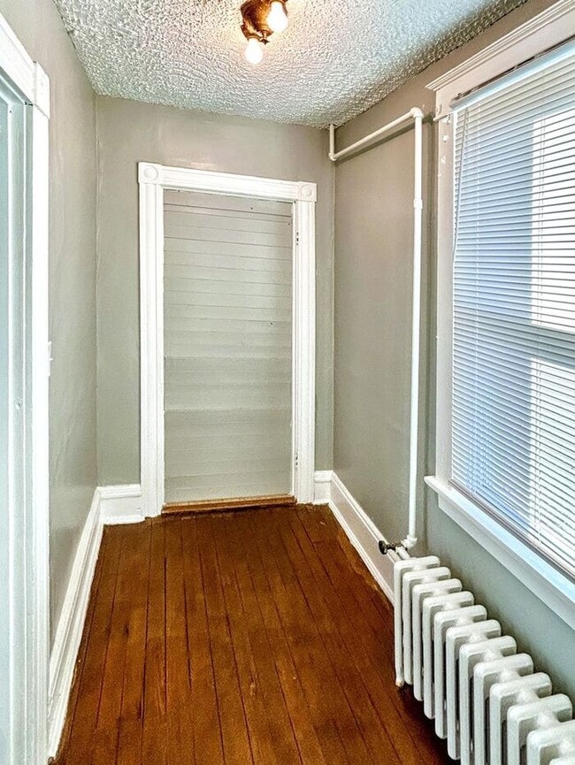 Building Photo - Charming 3-Bedroom Home – Spacious & Conve...