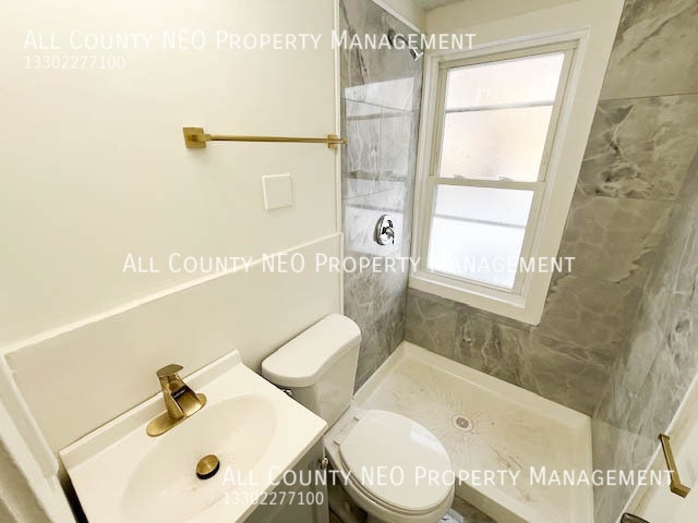 Building Photo - 4306 Buechner Ave