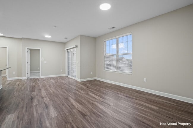 Building Photo - 5151 Foxtail Pine St