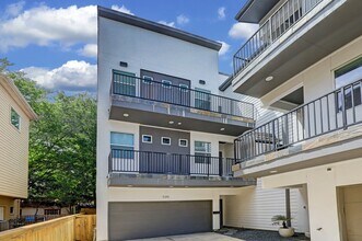 Building Photo - 5315 Egbert St