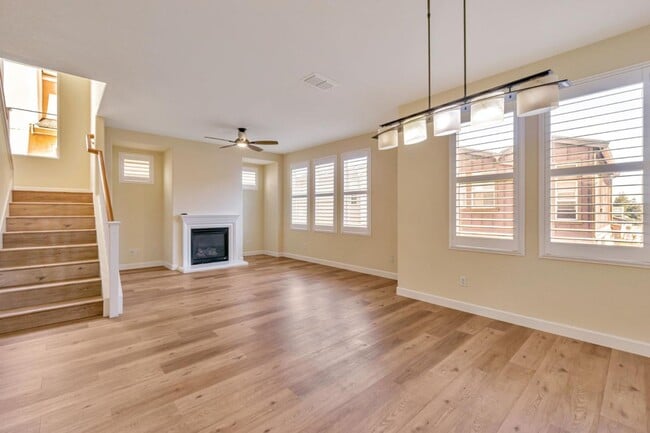 Building Photo - 2678 Deerwood Dr
