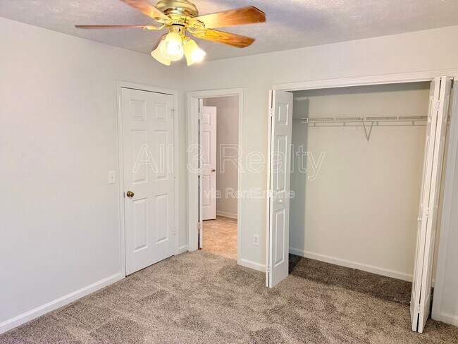 Building Photo - 1389 Highgrove Way