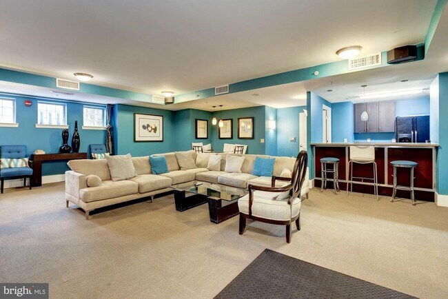 Building Photo - 555 Massachusetts Ave NW