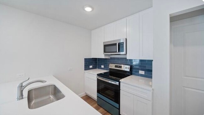 Building Photo - 1227 Meriweather Ave