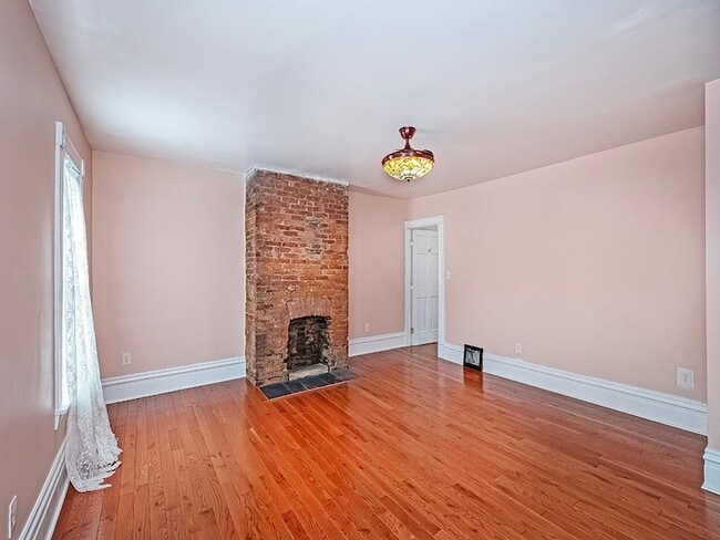 Building Photo - 130 Boroview Ave