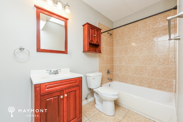 Building Photo - 1208 W Camellia Dr