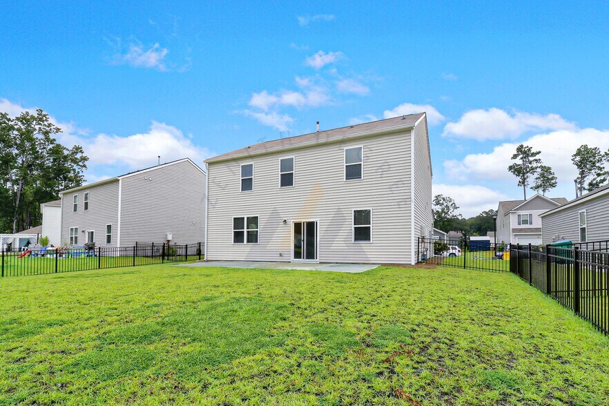 Building Photo - 110 Cedar View Cir