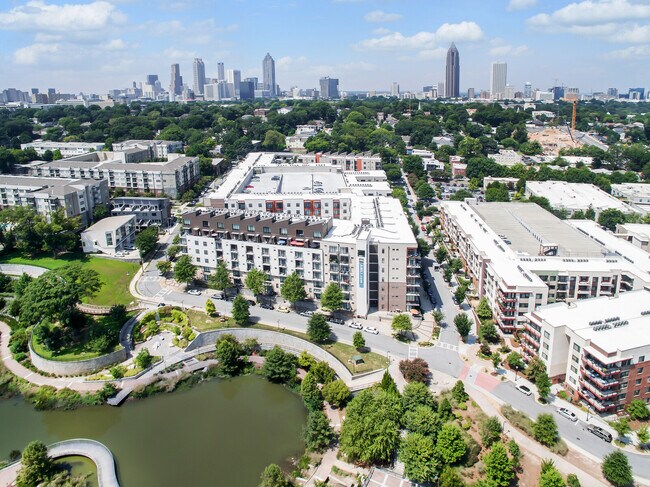 Building Photo - 1260 Lullwater Park Cir