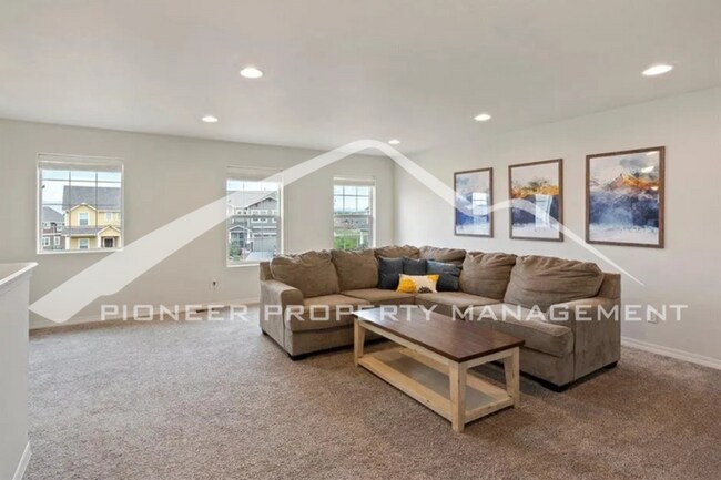 Building Photo - 8425 Mayfly Dr