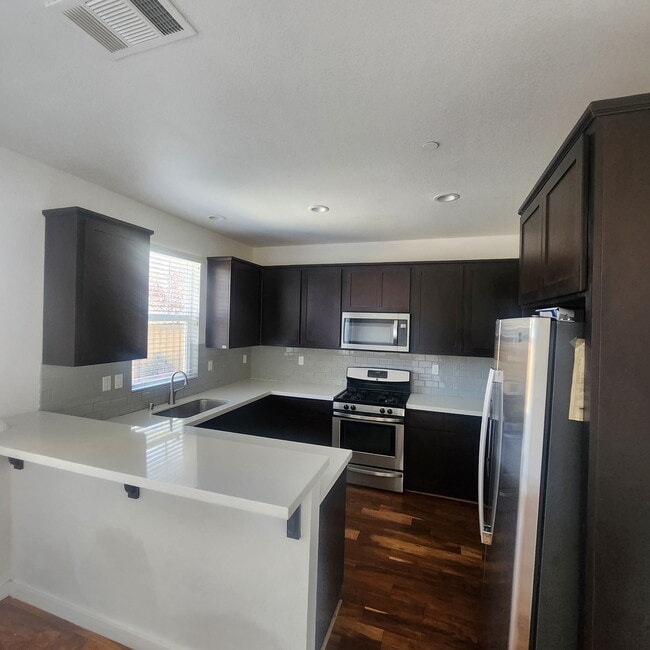 Building Photo - 2316 Dancing Penny Way