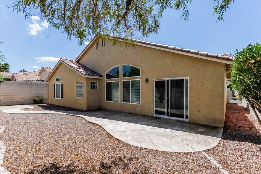 Building Photo - 1726 Sabatini Dr
