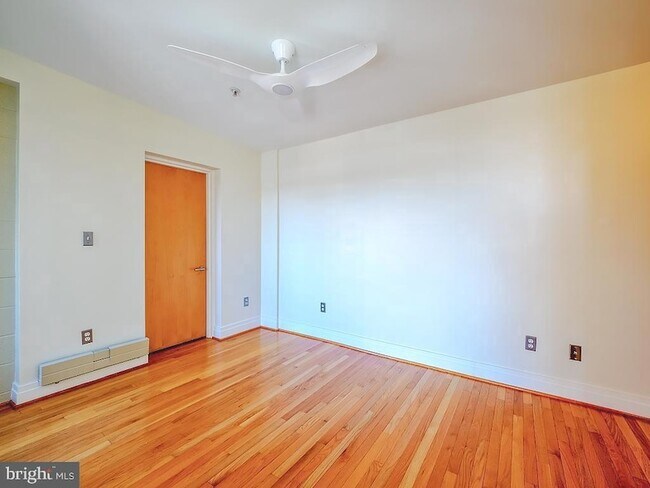 Building Photo - 1530 14th St NW