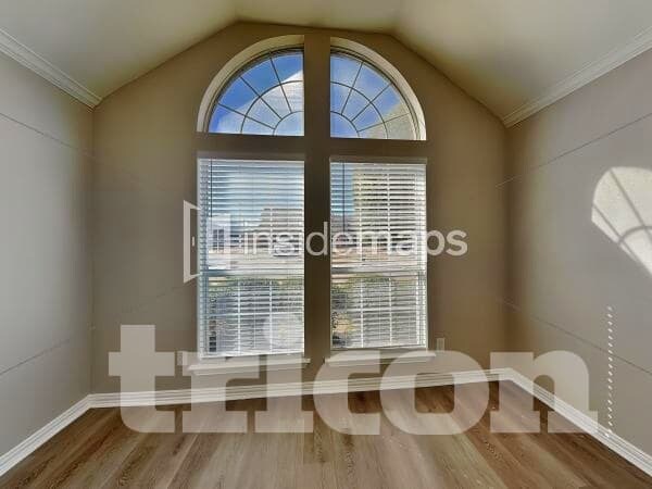 Building Photo - 709 W Park Dr